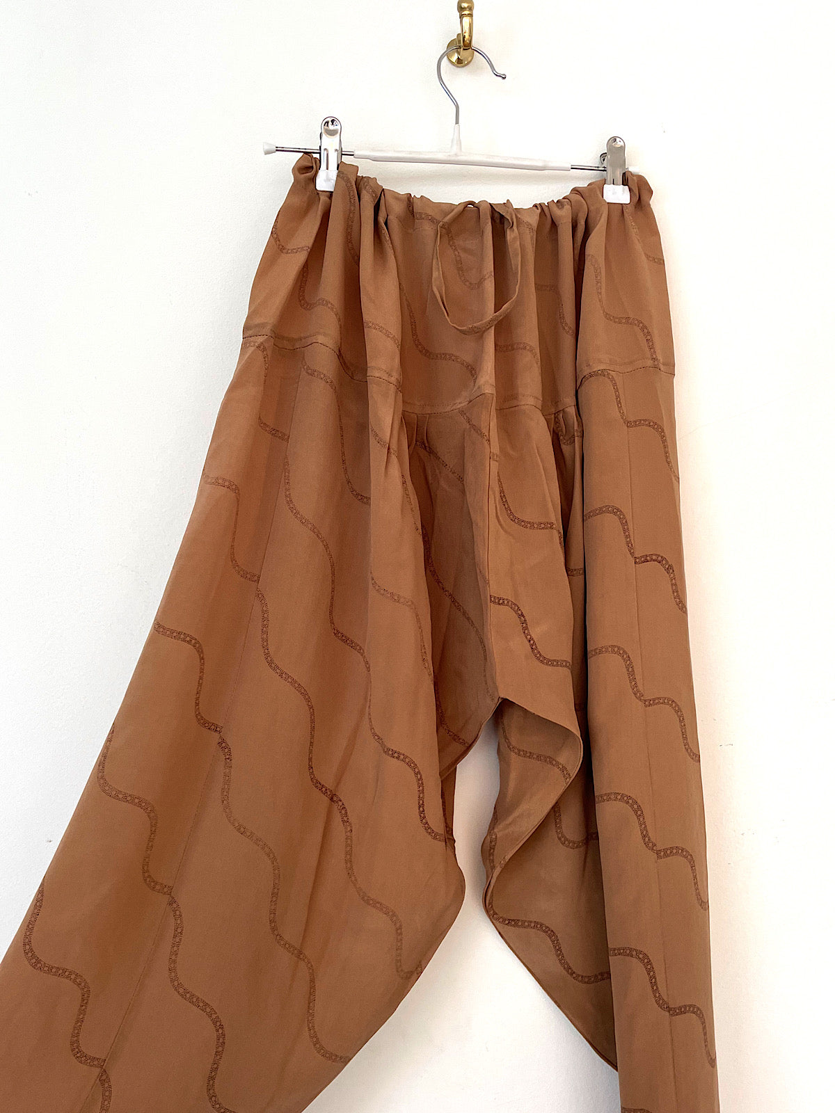 Pure silk harem trousers beige