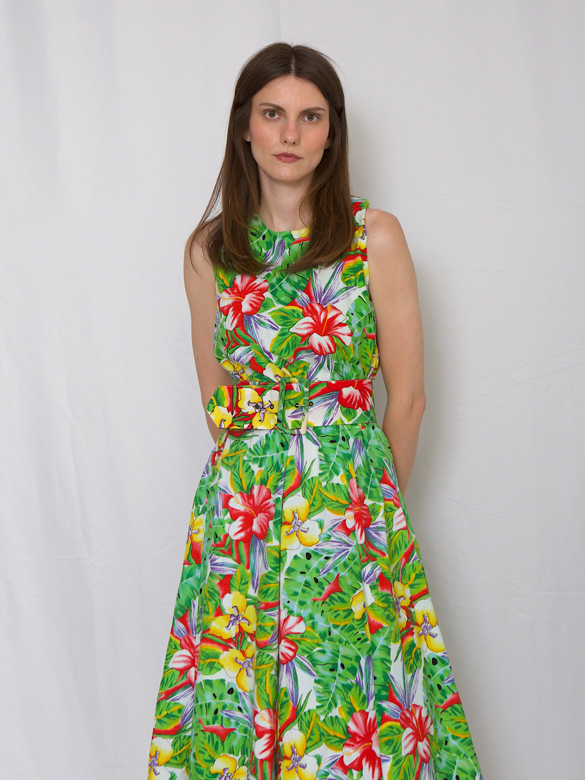 Vintage large floral print summer dress sleeveless