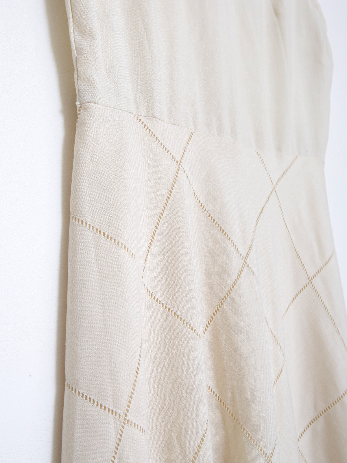 Vintage cream linen shift dress sleeveless