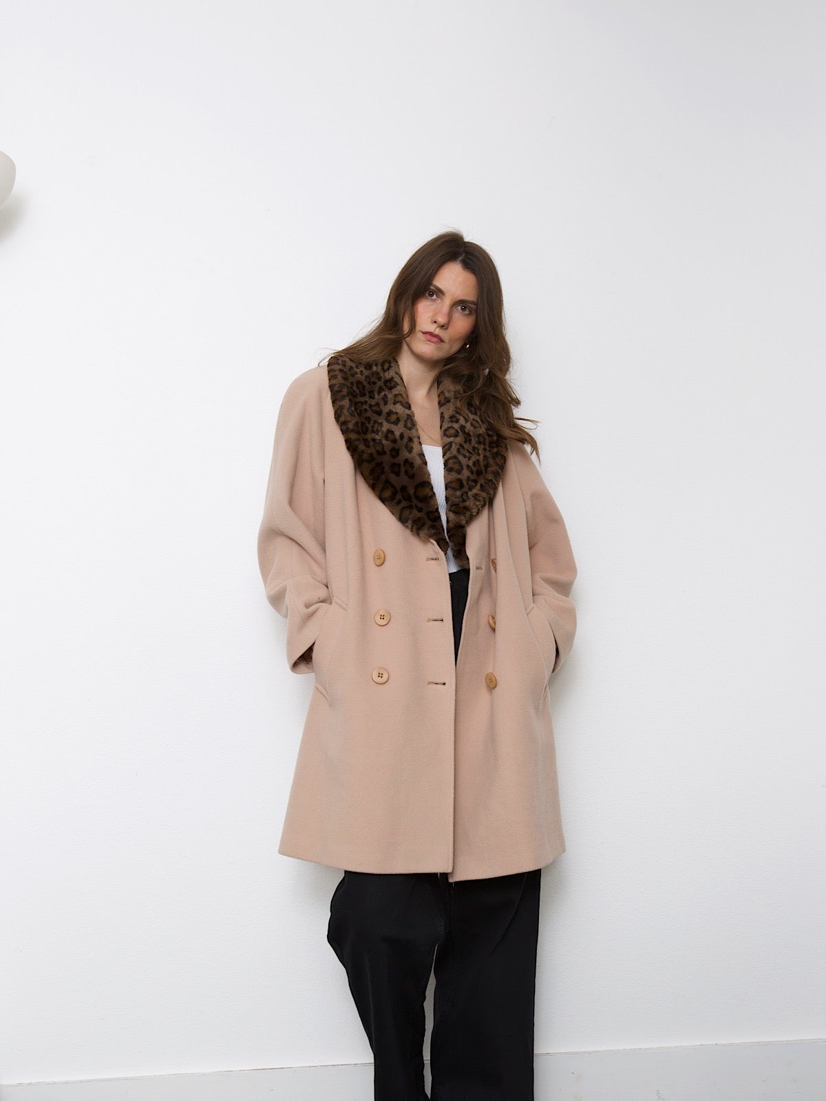 Beige mixed wool & cashmere winter coat leopard collar