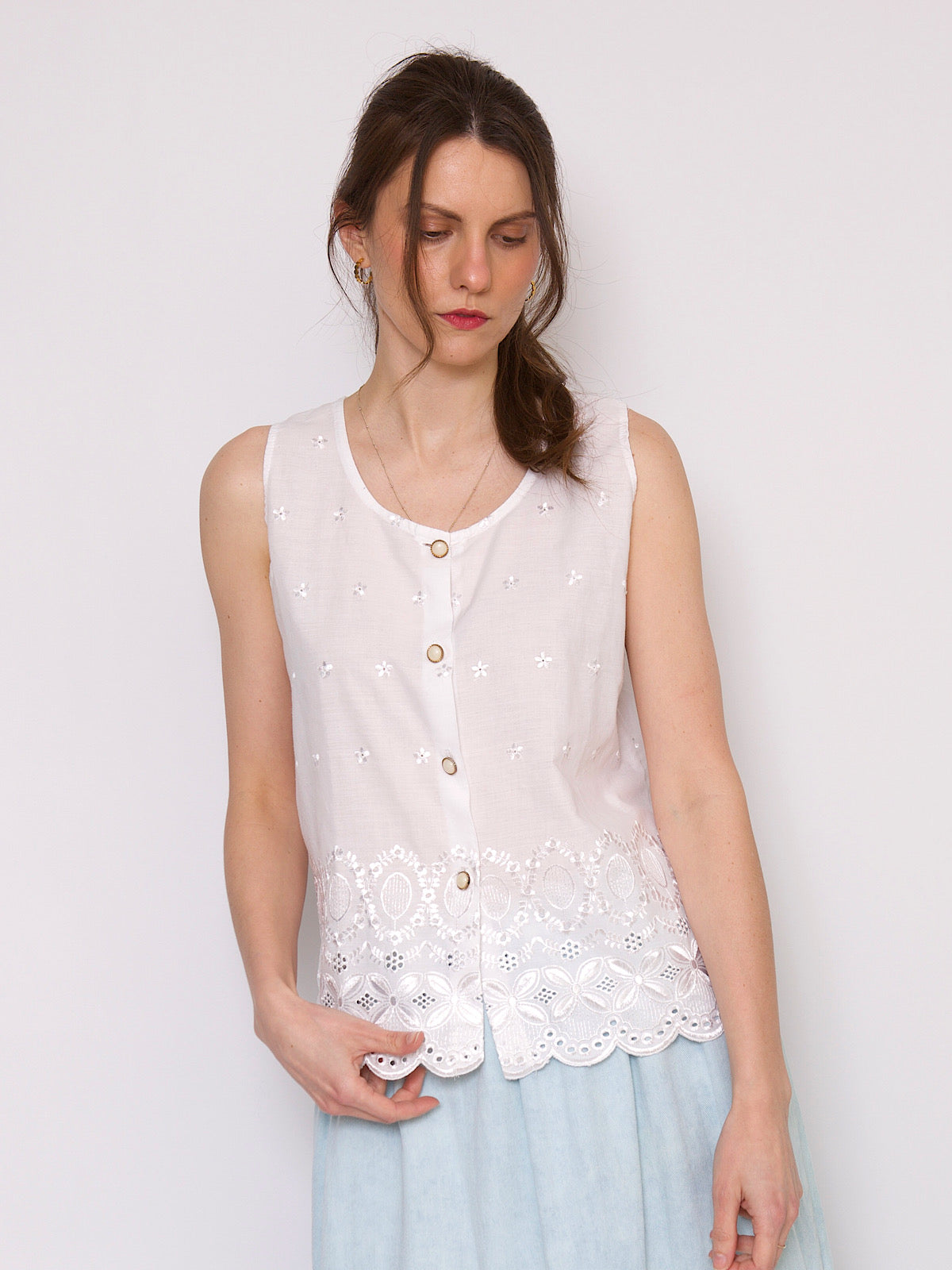 Vintage vest top broderie anglaise