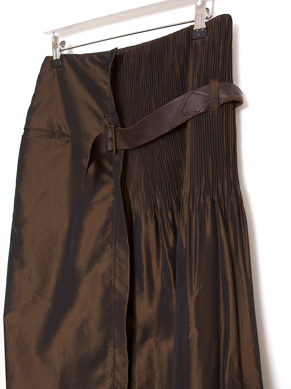 90s brown satin skirt with leather belt and pleats details