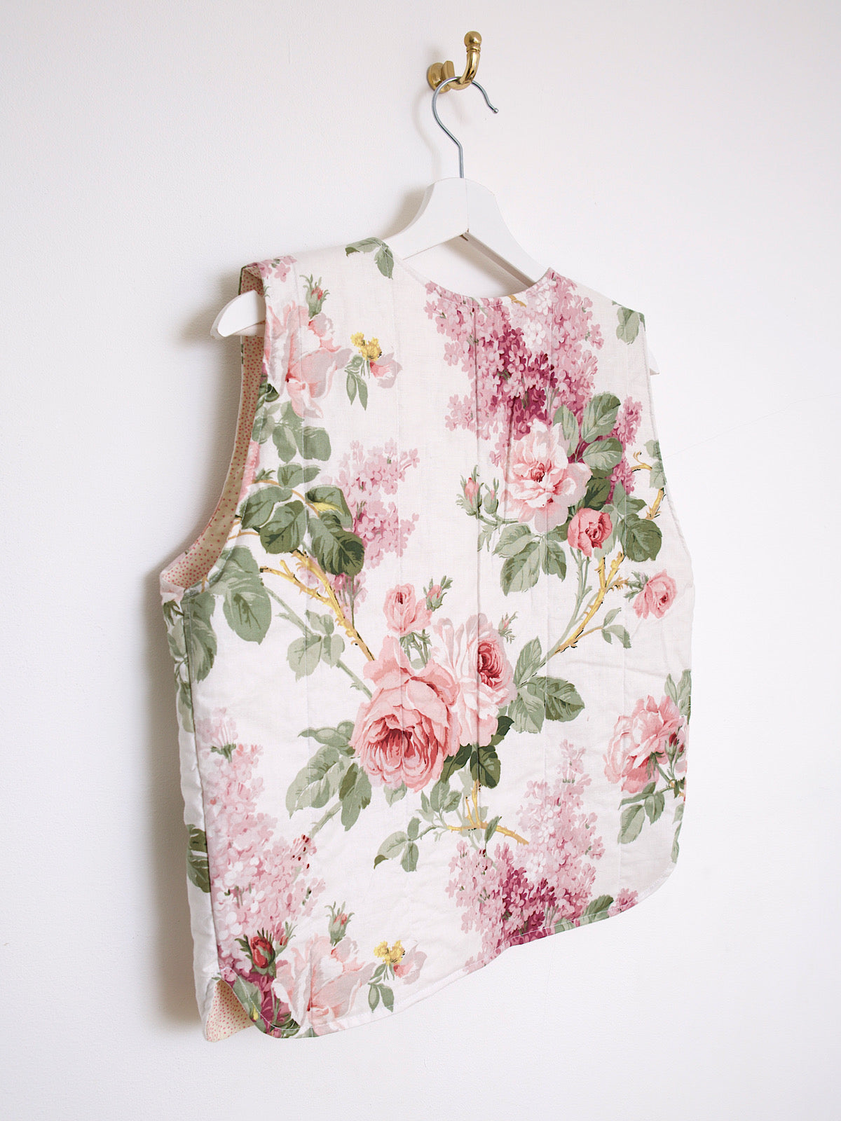 Handcrafted waistcoat with vintage fabric