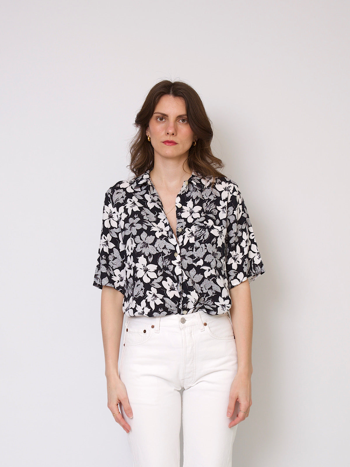 Vintage black and white floral summer shirt short sleeves