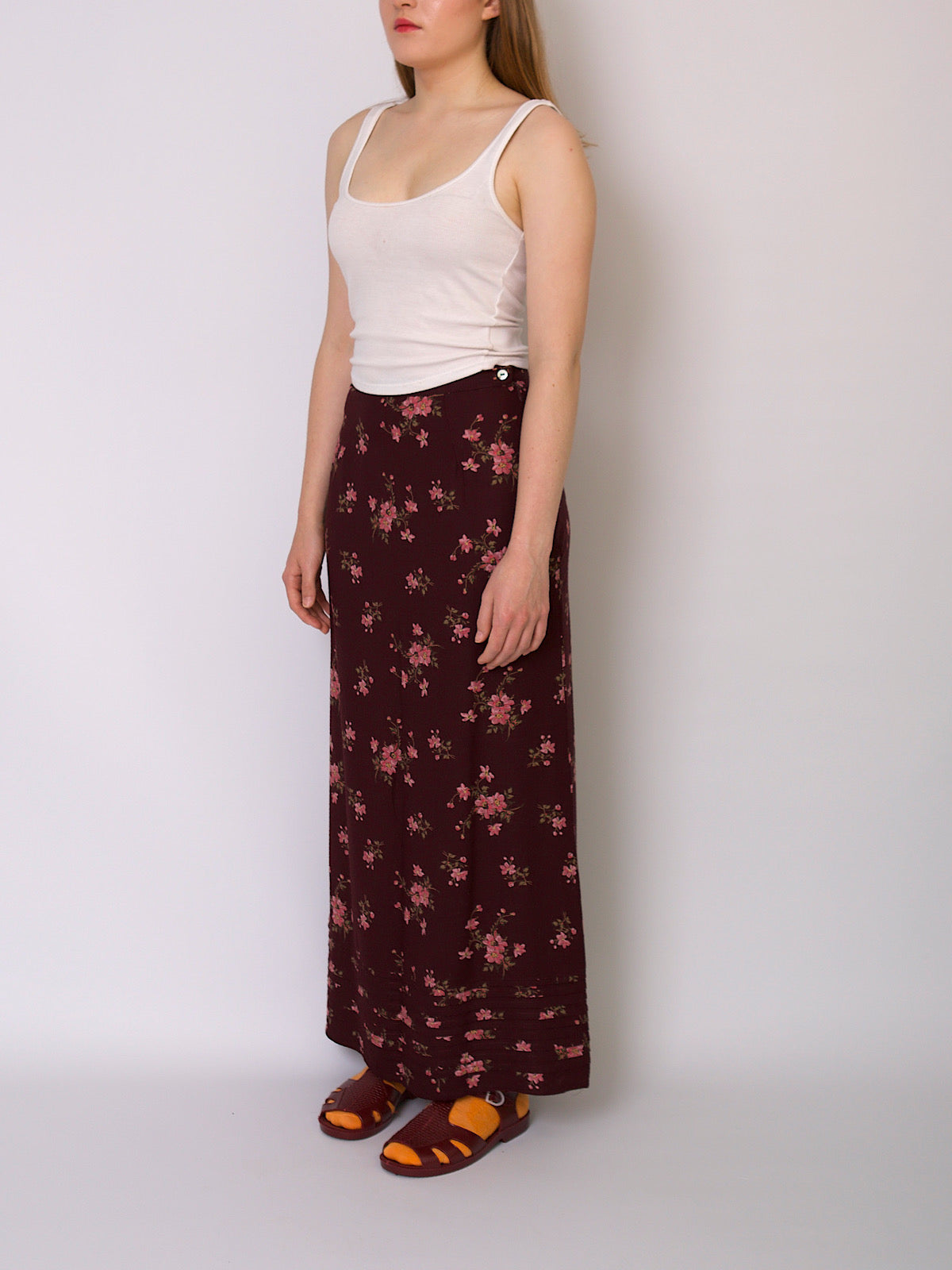 Vintage 90s long A line skirt burgundy with florals