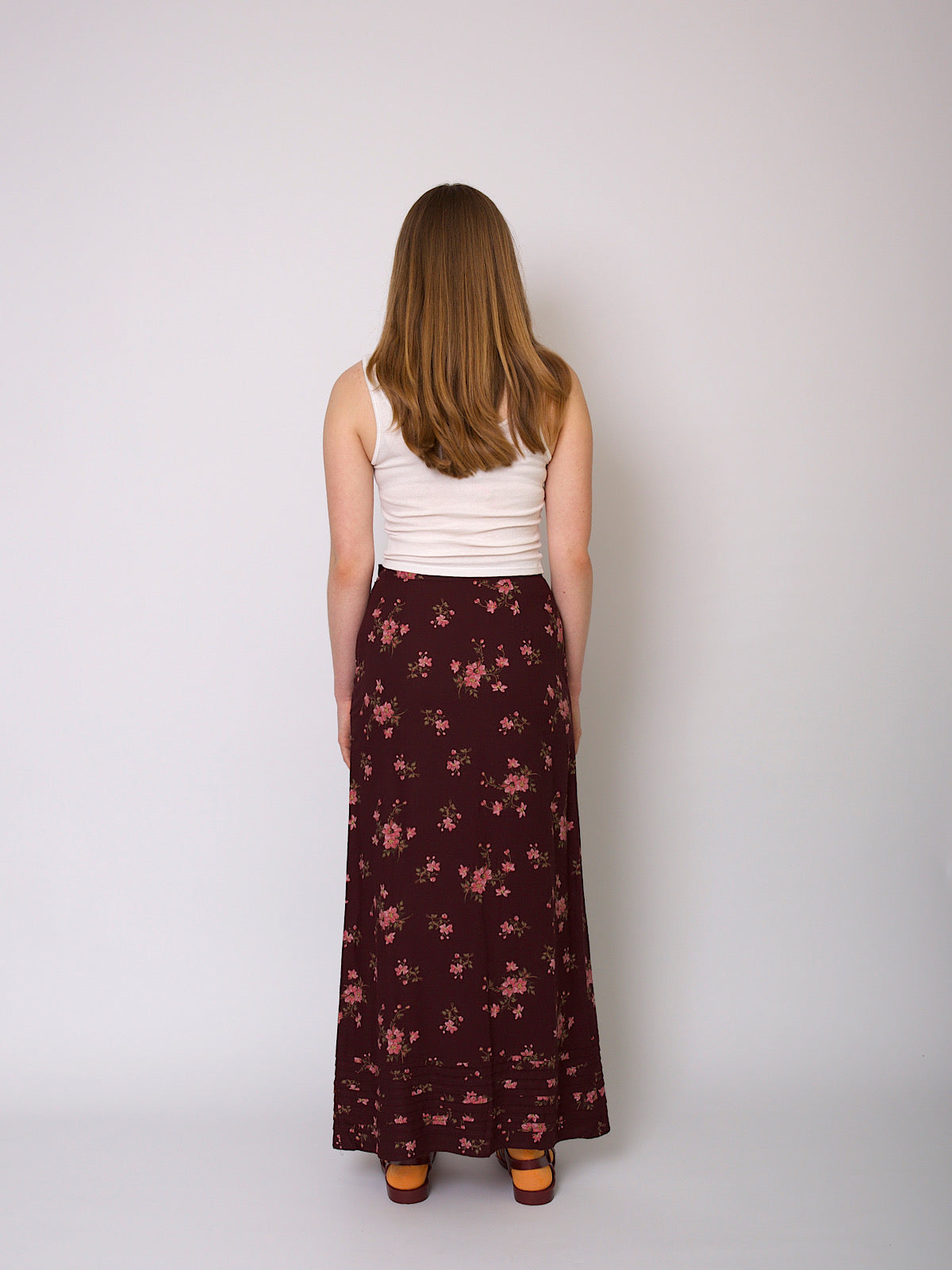 Vintage 90s long A line skirt burgundy with florals