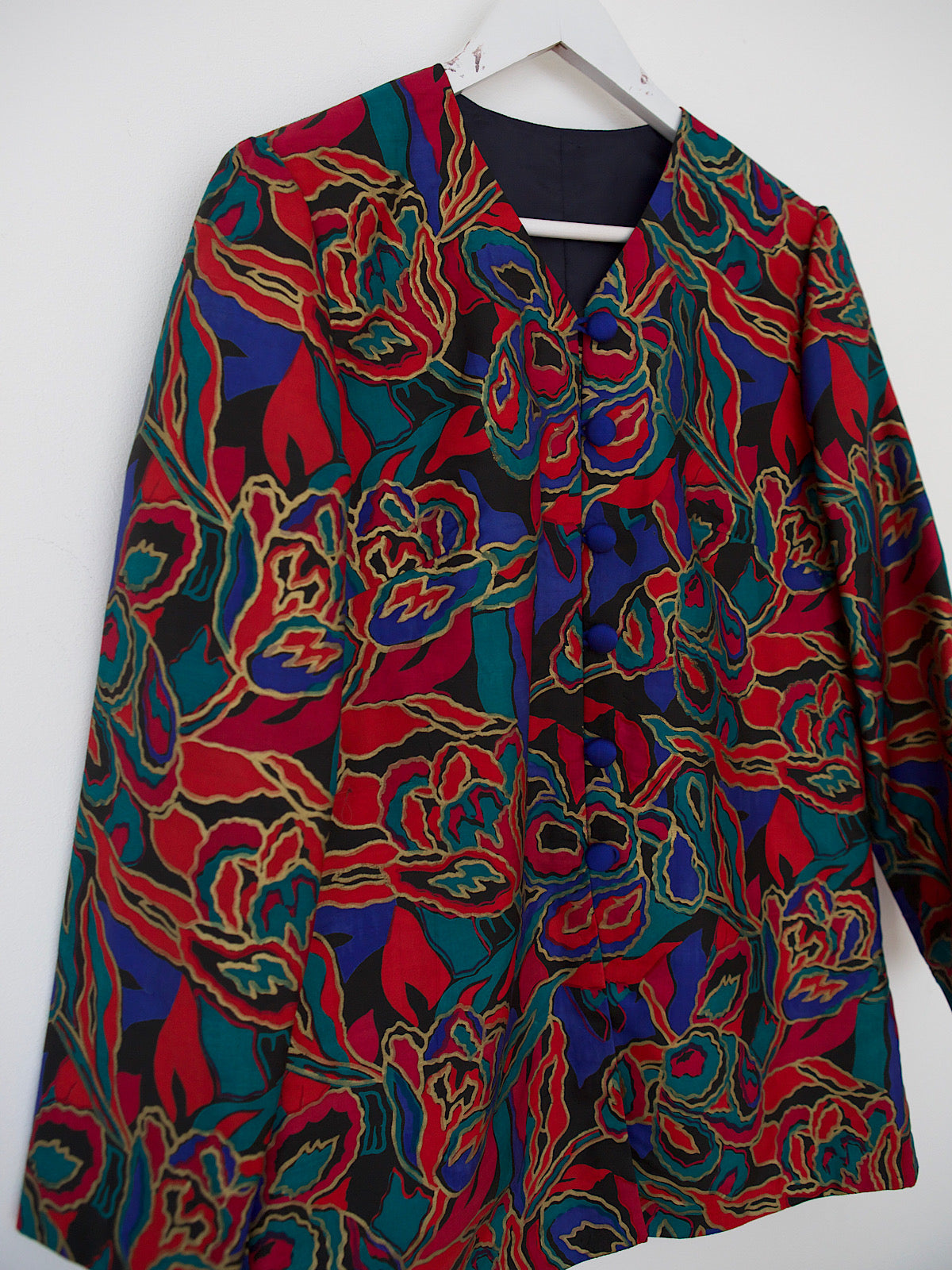 Vintage silk jacket hand printed with a colourful and gold design