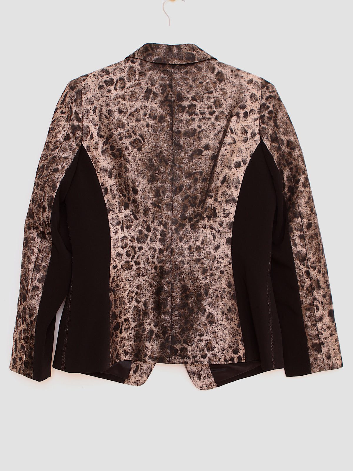 Y2K animal print blazer shirt length zip pockets details