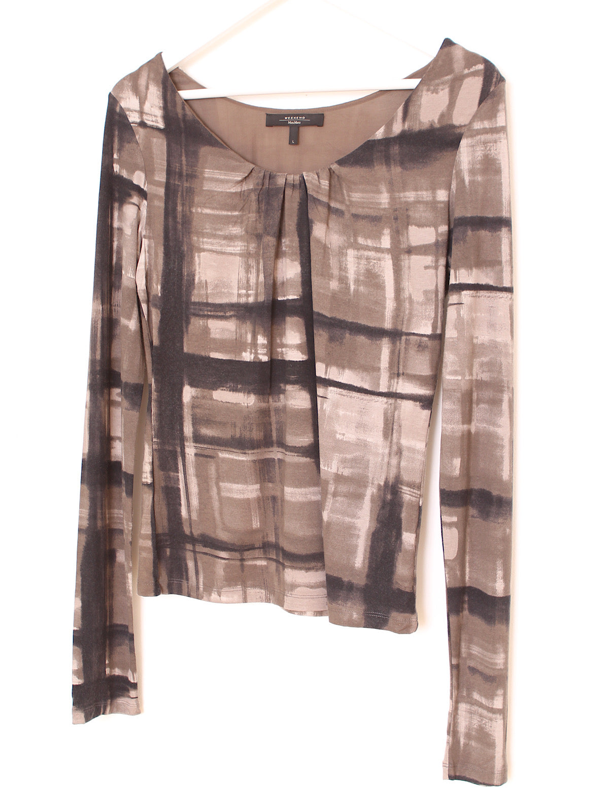 Y2K geometric print to front pleats details