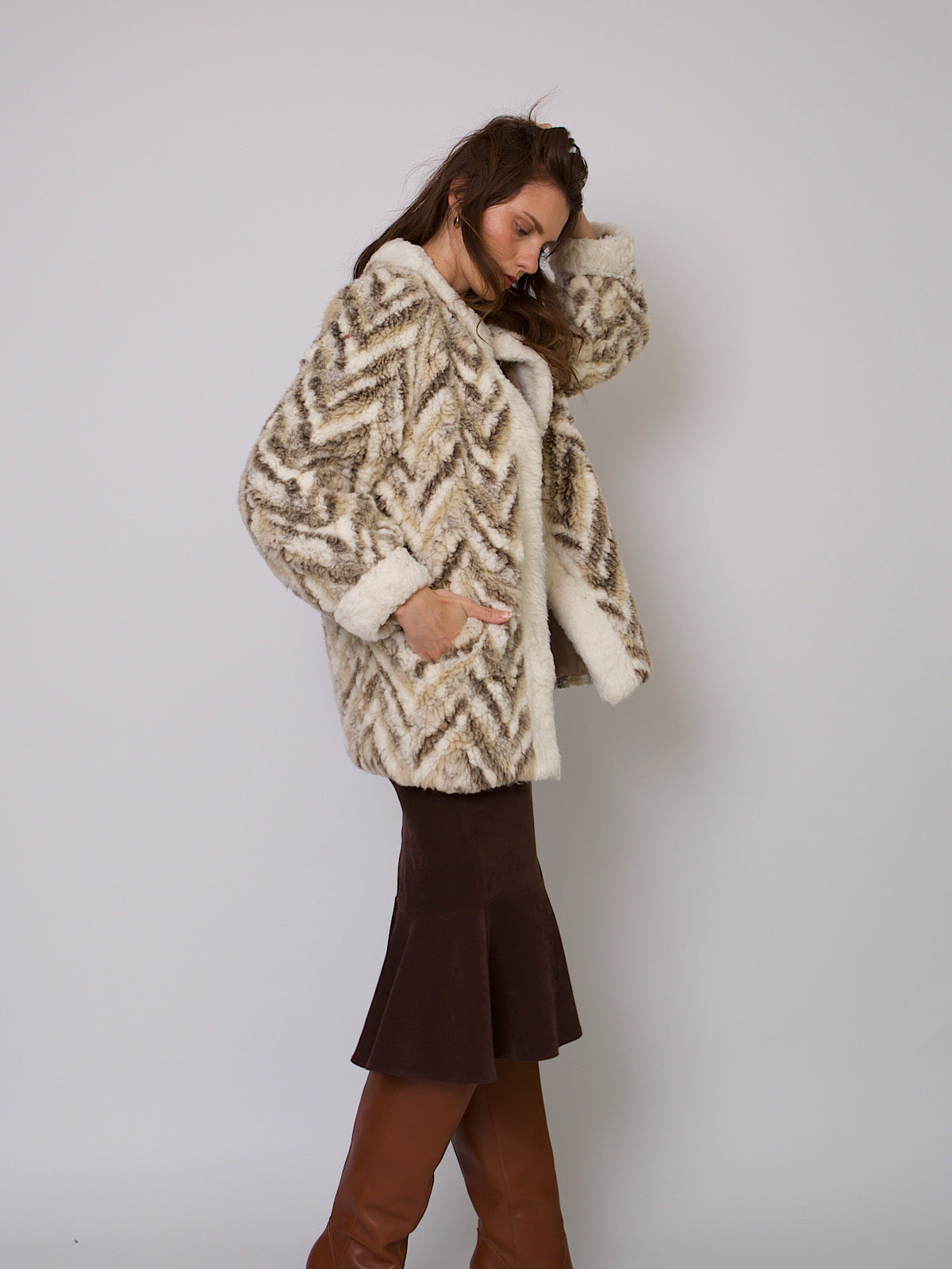 80s vintage faux fur coat with zigzags design