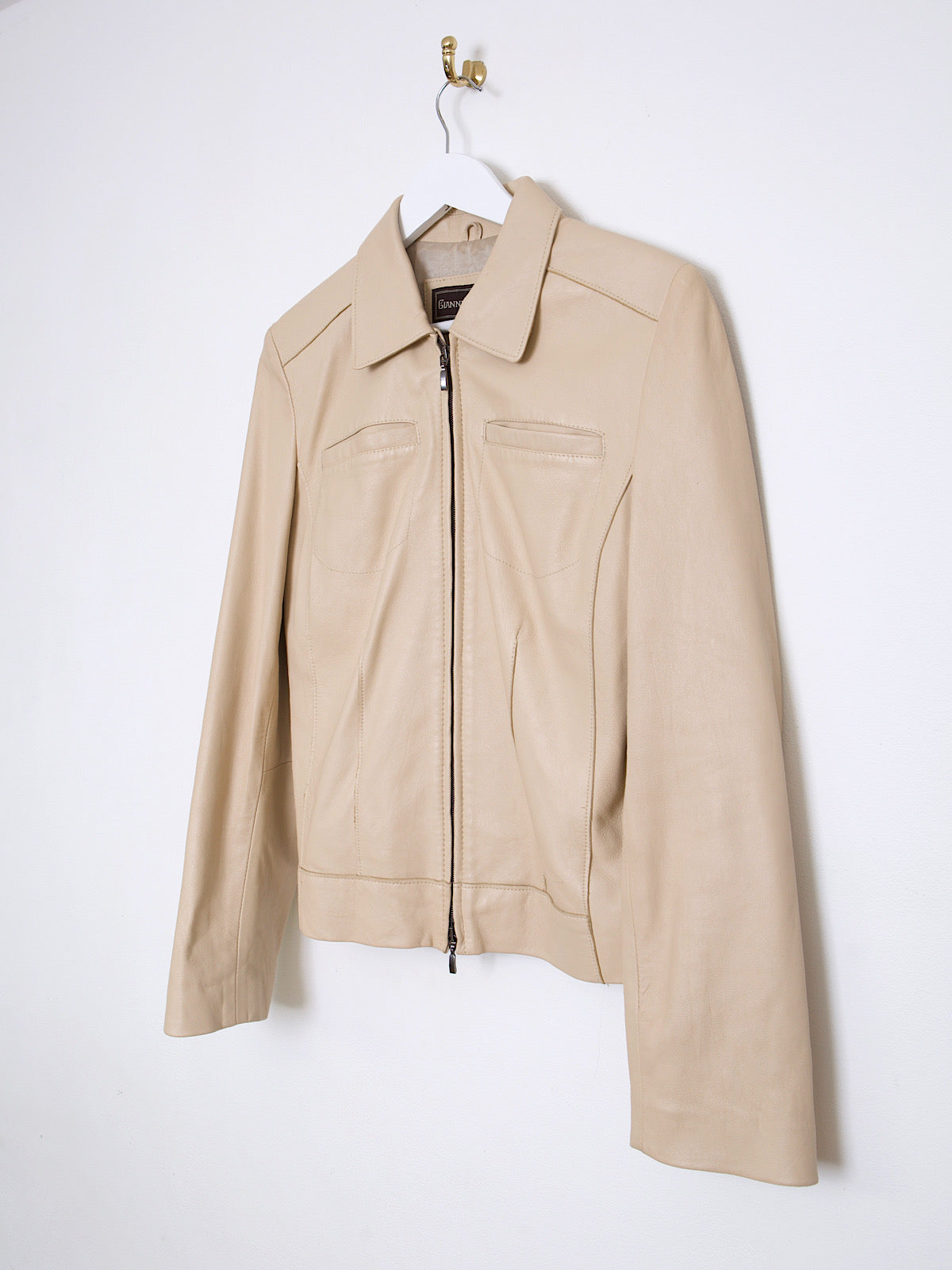 90s vintage beige leather jacket fitted waist