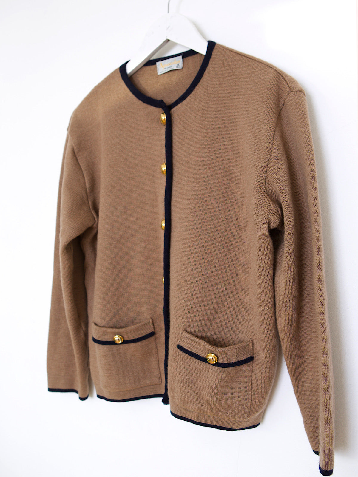 Vintage Aquascutum chunky cardigan gold buttons