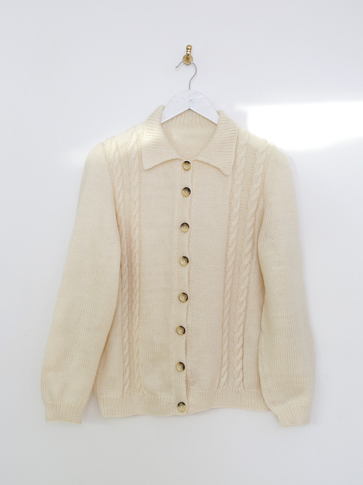 Vintage handknitted beige cardigan cable knit