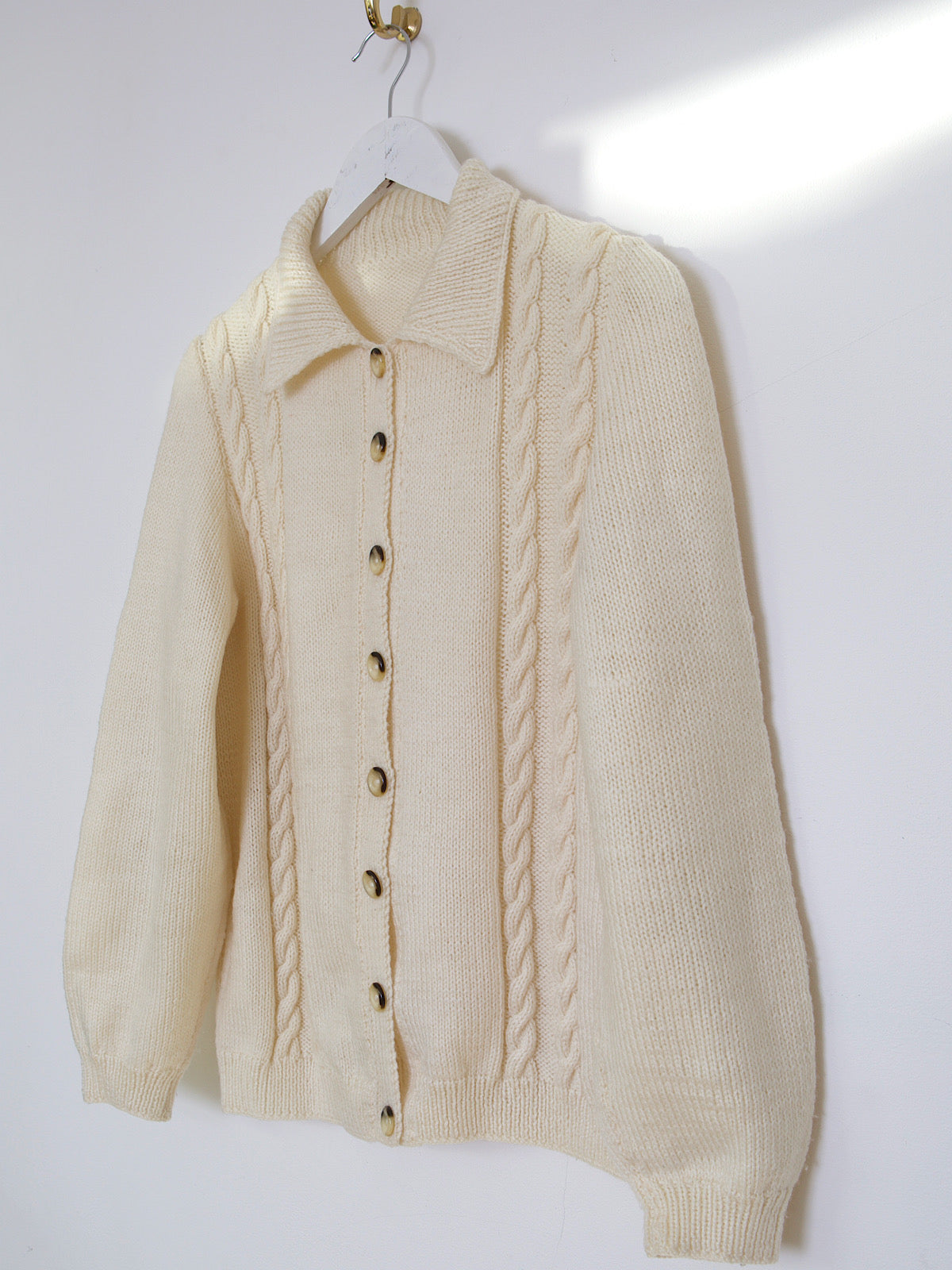 Vintage handknitted beige cardigan cable knit