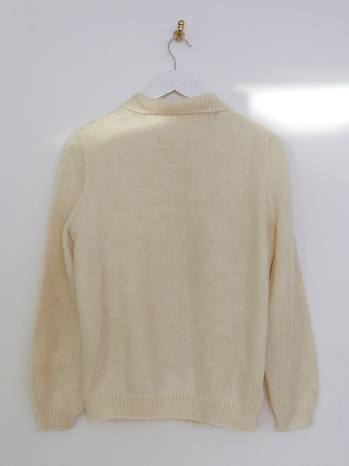 Vintage handknitted beige cardigan cable knit