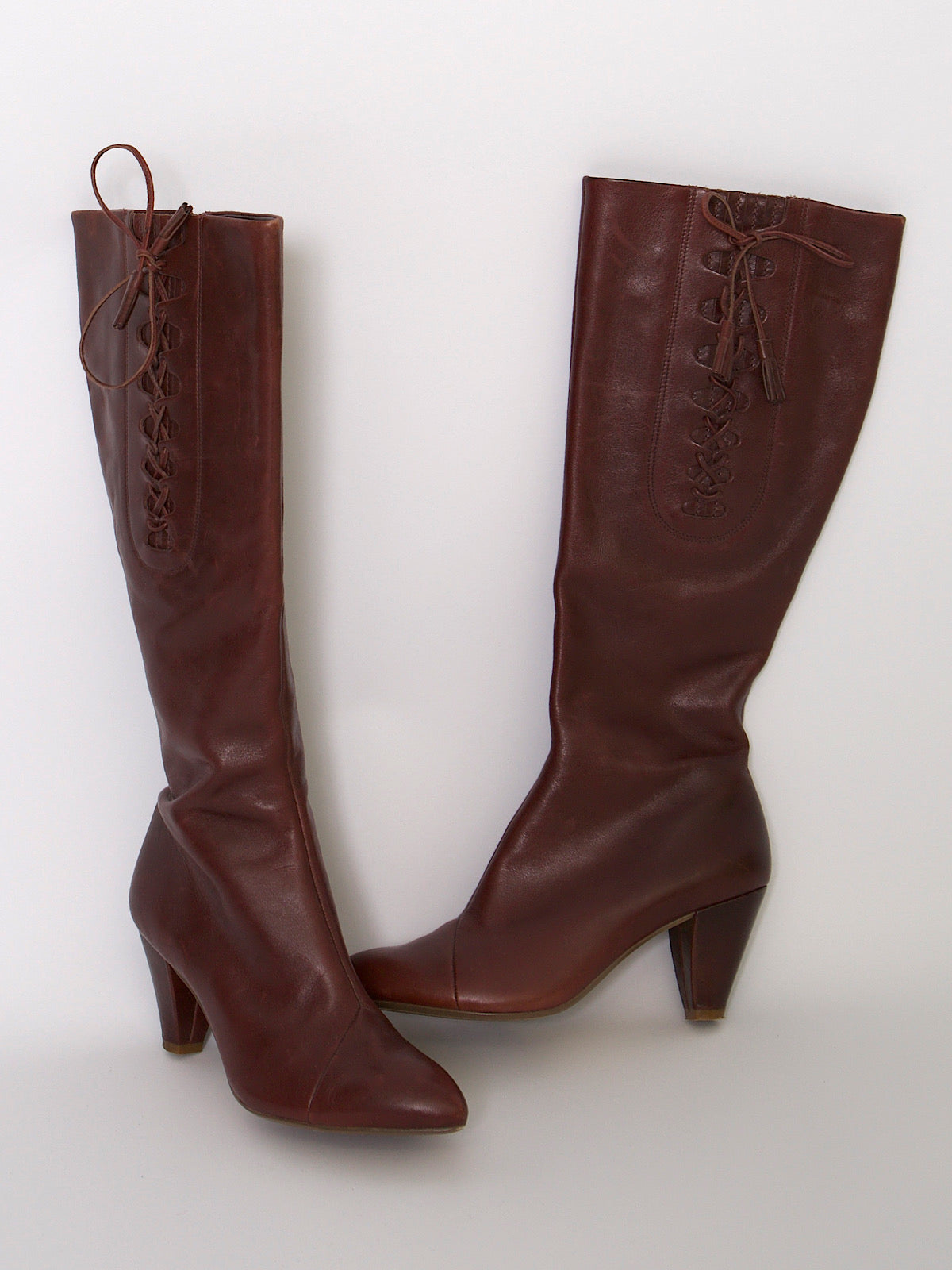 Vintage high top boots brown leather with laces details