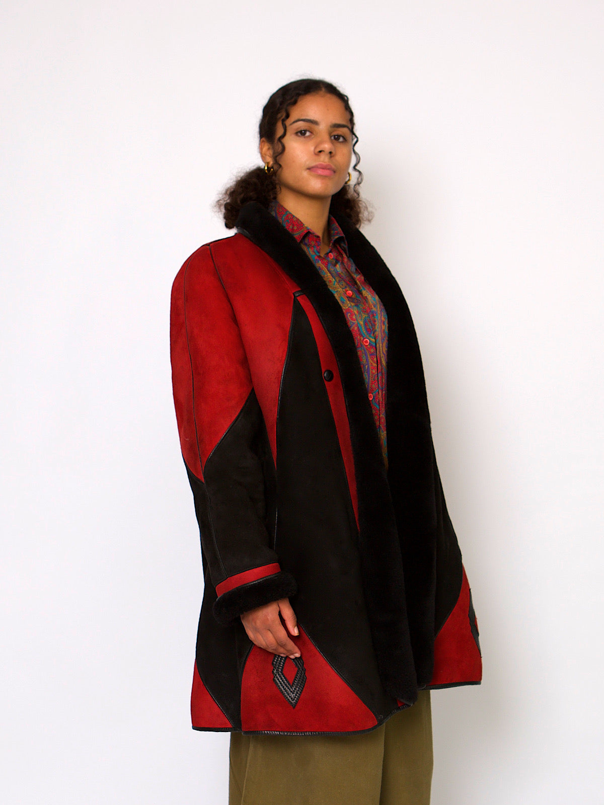 80s vintage sheepskin red and black geometric design